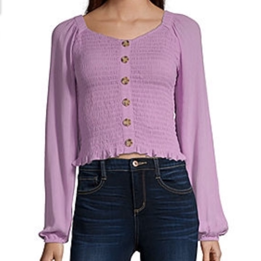 New with tags Women’s top. Sz M